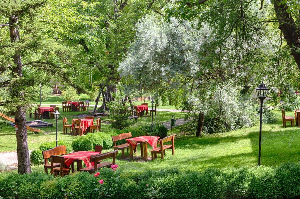 Arbanashki Han Hotelcomplex Arbanasi Bagian luar foto